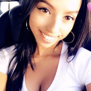 Meet your Posher, Bella